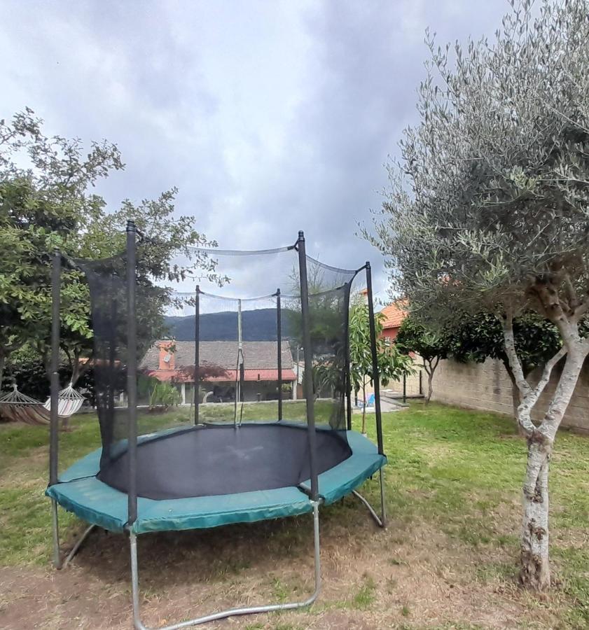 La Casa De Las Ranas Poio Luaran gambar