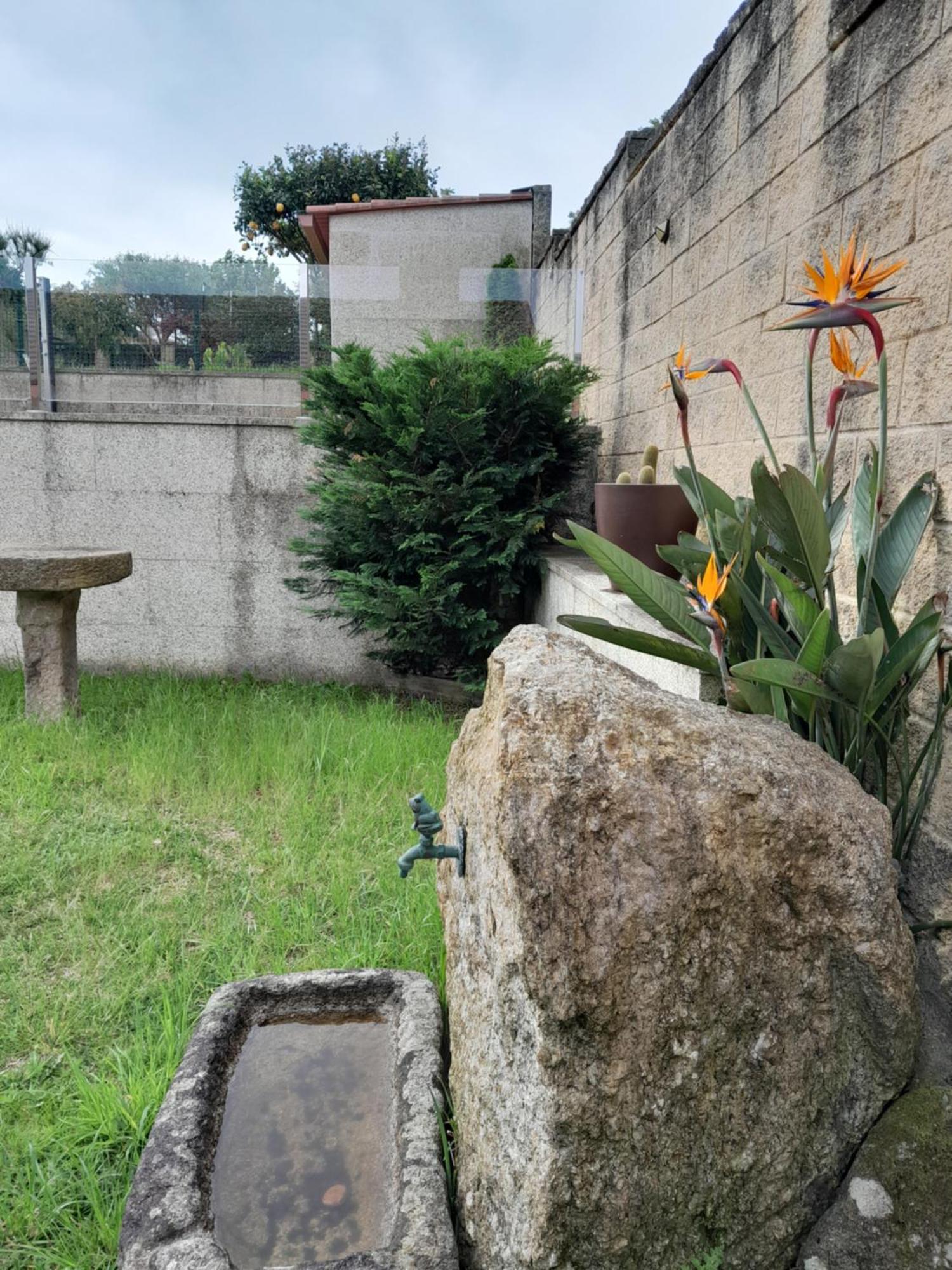 La Casa De Las Ranas Poio Luaran gambar